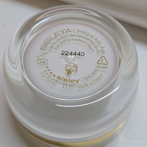 Sisleÿa L'Intégral Anti-Âge Prestige Coffret cream - Picture 7 of 16